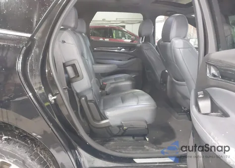 2023 Buick Enclave Premium Awd z USA, uszkodzony, nr VIN 5GAEVBKW0PJ218109